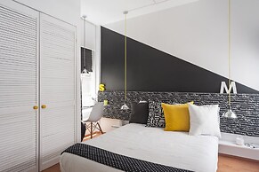 Black & White Apartment