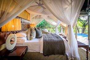 Rhino Sands Safari Camp