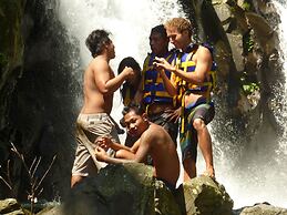 Gunung Paradis Retreat