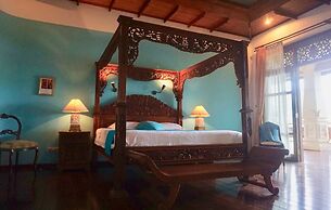 Gunung Paradis Retreat