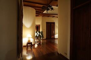 Gunung Paradis Retreat