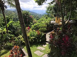 Gunung Paradis Retreat