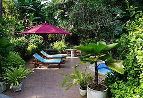 Gunung Paradis Retreat