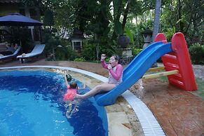 Gunung Paradis Retreat