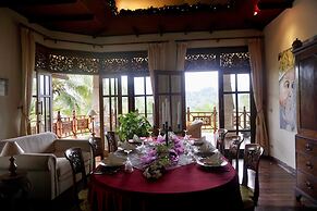 Gunung Paradis Retreat