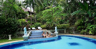 Gunung Paradis Retreat
