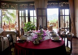 Gunung Paradis Retreat