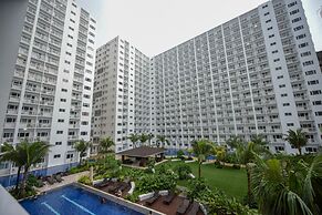 USP Suites at Shore Residences