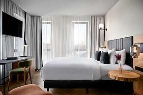 Renaissance Amsterdam Schiphol Airport Hotel