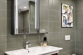 Renaissance Amsterdam Schiphol Airport Hotel