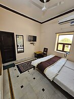 Hotel Chouhan Palace