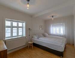 Gamla húsið - The old house