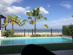 La Playa Beach Front Pool Villa Cha-am