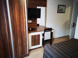 Angel's Garden Hotel