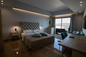 Aianteion Bay Luxury Hotel & Suites