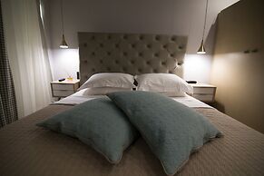 Aianteion Bay Luxury Hotel & Suites