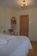 Goodenough Guesthouse