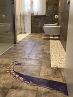 Geco di Giada Exclusive Art Suites