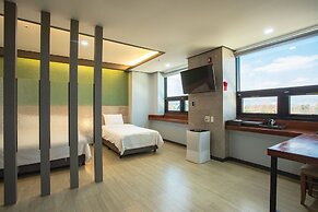 Chuncheon Hotel Gongjicheon