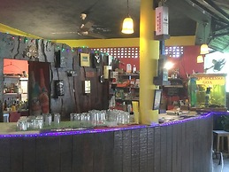 Hotel Bom Sucesso, Candolim Beach