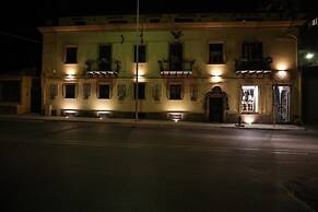 Cannatella's Mansion