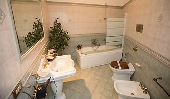 Cannatella's Mansion