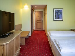 Atomis Hotel Munich Airport by Mercure