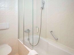 Atomis Hotel Munich Airport by Mercure