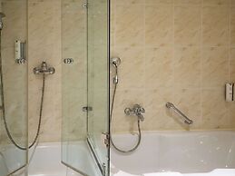 Atomis Hotel Munich Airport by Mercure