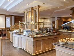Atomis Hotel Munich Airport by Mercure