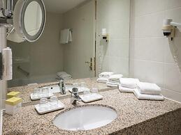 Atomis Hotel Munich Airport by Mercure