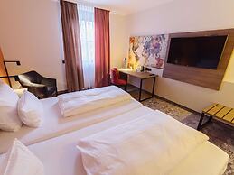 Atomis Hotel Munich Airport by Mercure