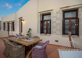 Lithinon Luxury Suites