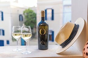 Lithinon Luxury Suites