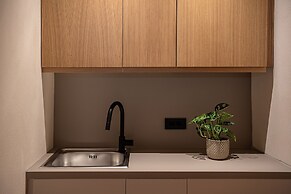 Lithinon Luxury Suites