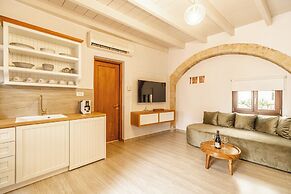 Lithinon Luxury Suites