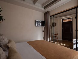 Lithinon Luxury Suites