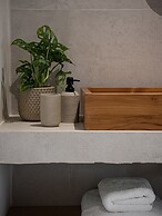 Lithinon Luxury Suites