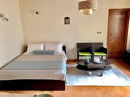 Lithinon Luxury Suites