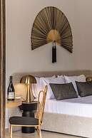 Lithinon Luxury Suites