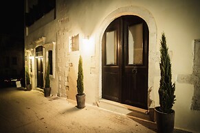 Lithinon Luxury Suites