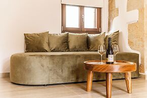 Lithinon Luxury Suites