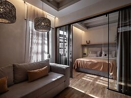 Lithinon Luxury Suites