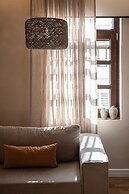 Lithinon Luxury Suites