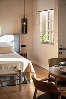 Lithinon Luxury Suites