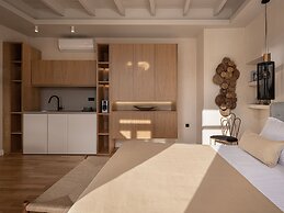 Lithinon Luxury Suites