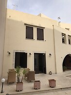 Lithinon Luxury Suites