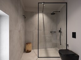 Lithinon Luxury Suites