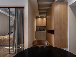 Lithinon Luxury Suites