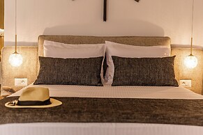 Lithinon Luxury Suites